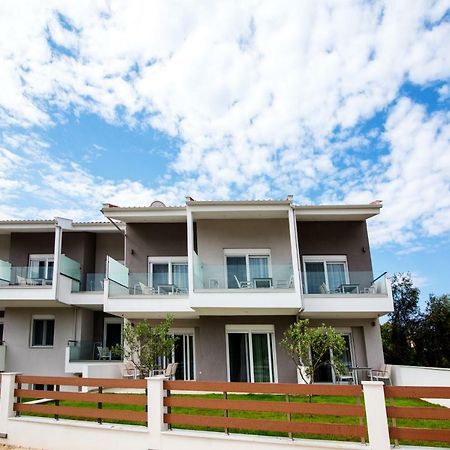 The Papoutsakis Apartments Никити Экстерьер фото