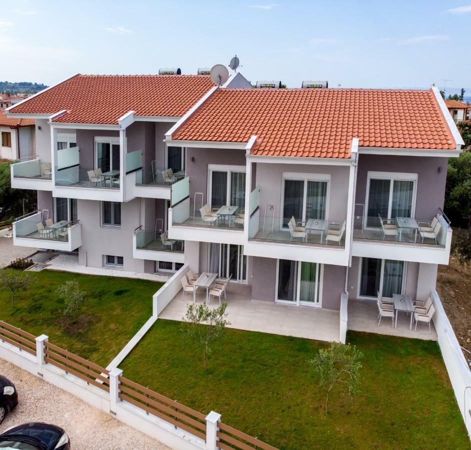 The Papoutsakis Apartments Никити Экстерьер фото