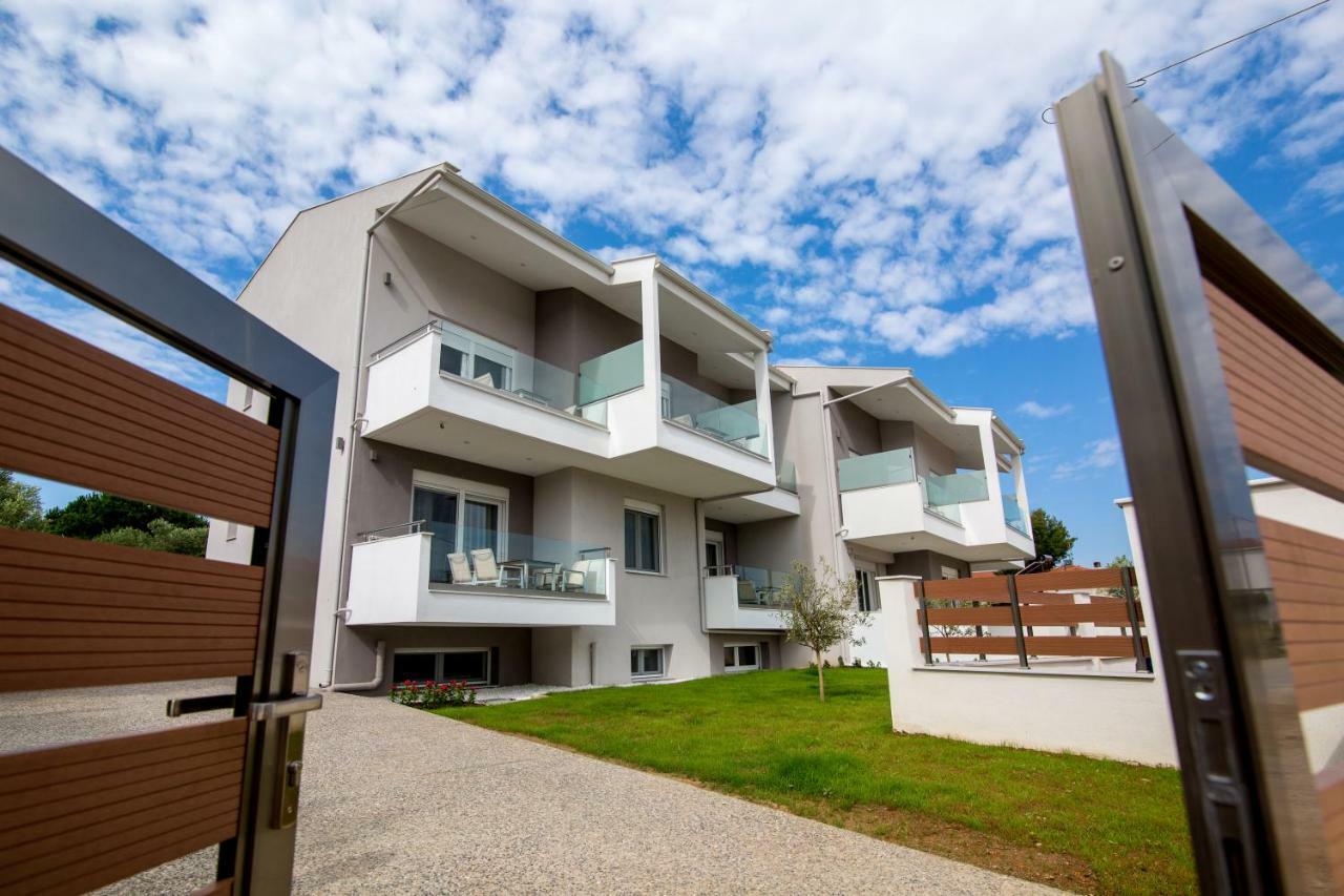 The Papoutsakis Apartments Никити Экстерьер фото