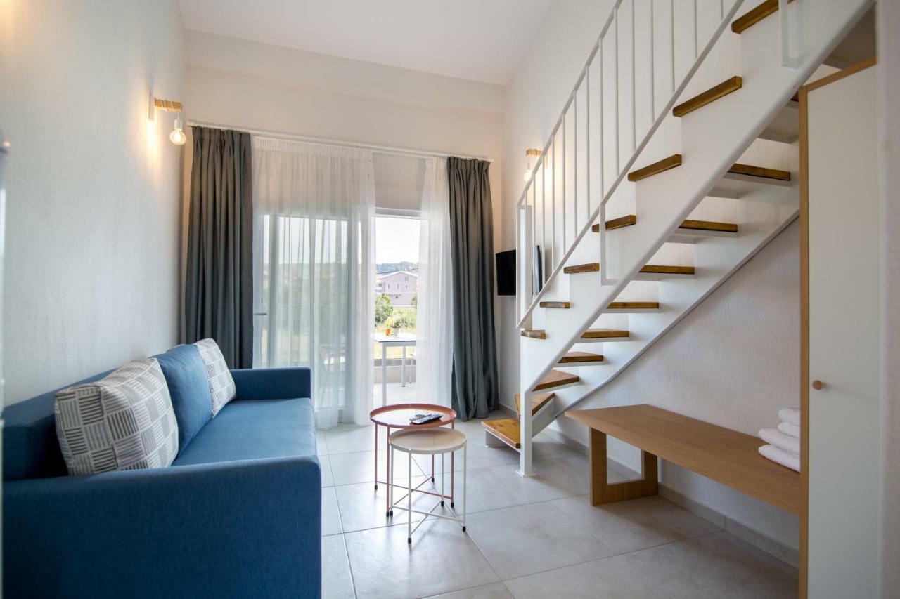 The Papoutsakis Apartments Никити Экстерьер фото